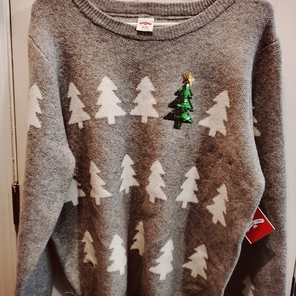 NWT Ugly Christmas Sequenced Sweater - Picture 3 of 6